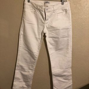 Aeropostale White Capris